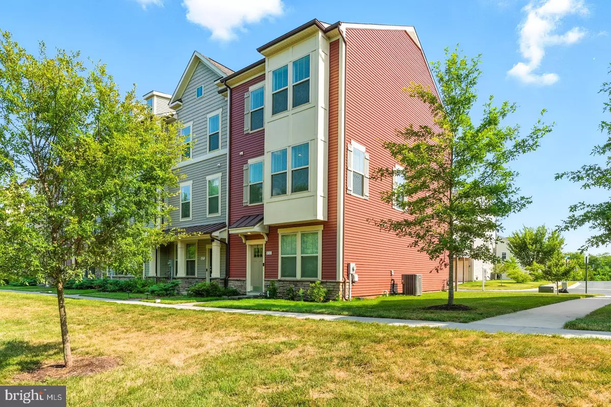 Frederick, MD 21702,831 BADGER AVE