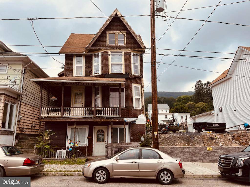 111-113 E GRAND AVE, Tower City, PA 17980