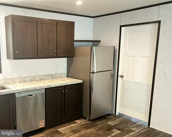 Hampstead, MD 21074,2439 FAIRMOUNT RD #35