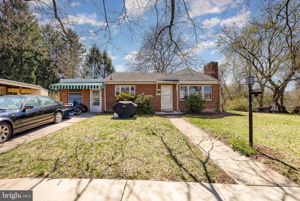 408 CLINTON RD, Harrisburg, PA 17109