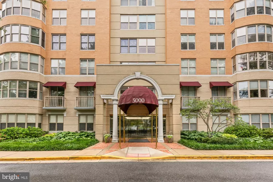 5000 BATTERY LN #804, Bethesda, MD 20814