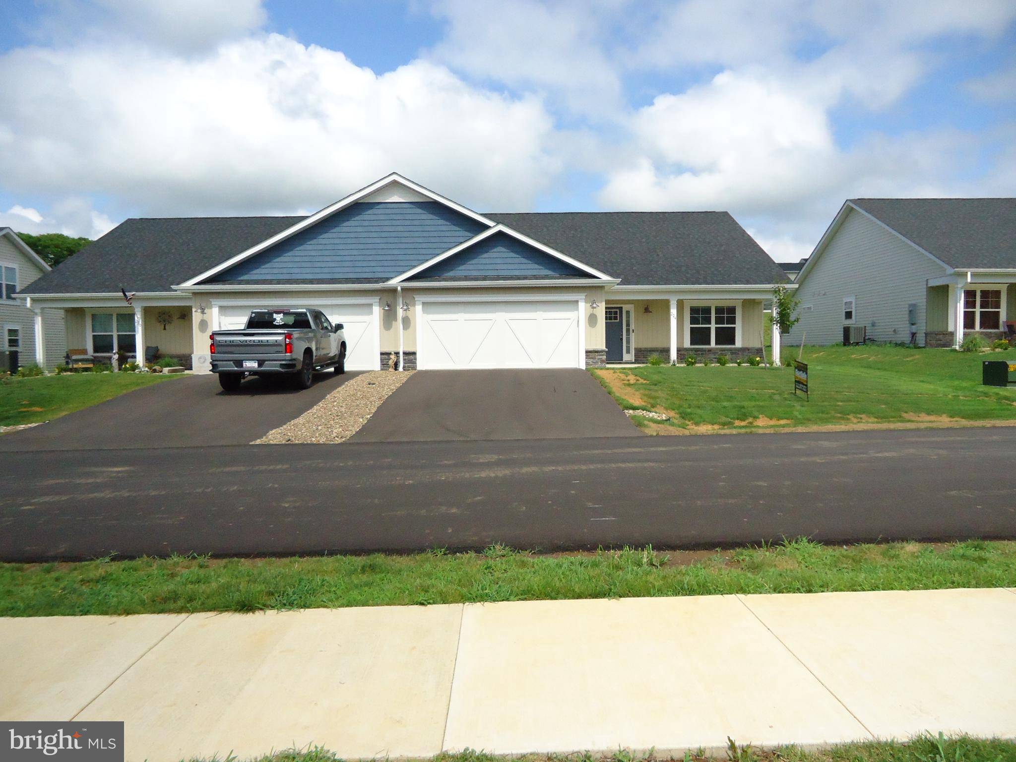 Hedgesville, WV 25427,224 DRIPPING SPRING DR