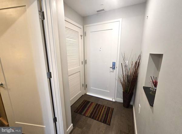 Silver Spring, MD 20910,1320 FENWICK LN #608