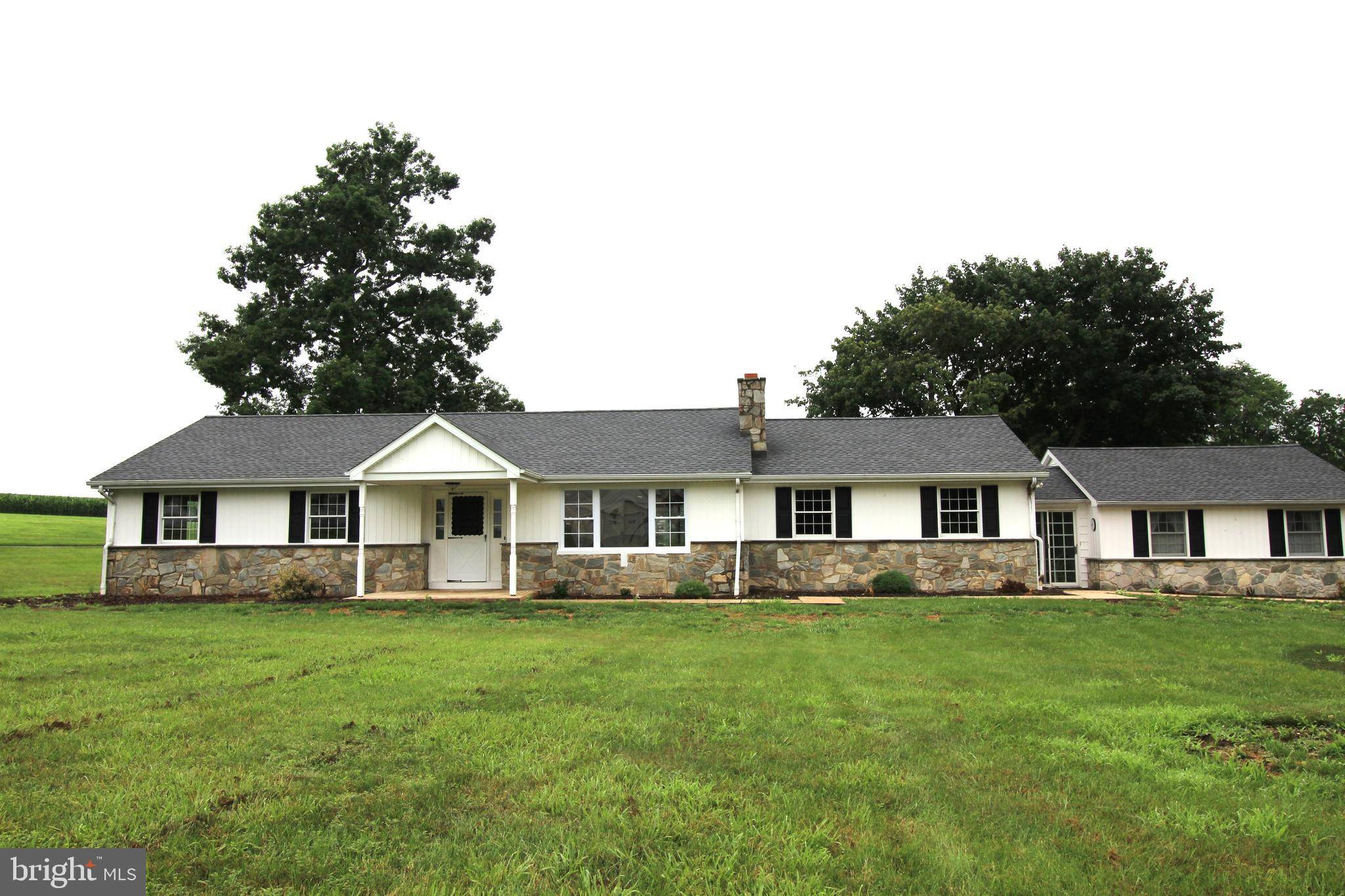 6421 WHITE OAK RD, Christiana, PA 17509