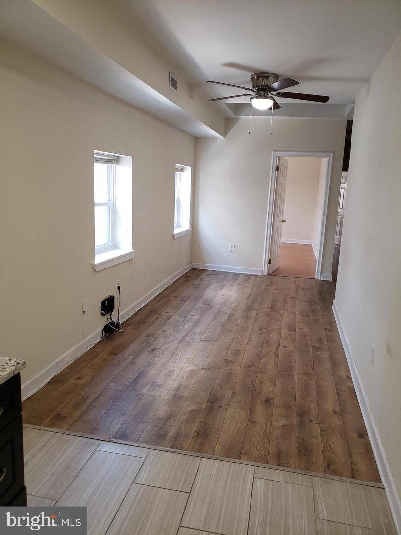 Philadelphia, PA 19106,319 MARKET ST ##3