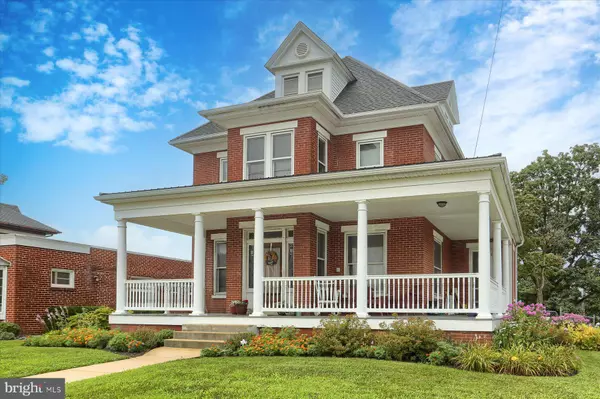 Camp Hill, PA 17011,21 W MAIN ST