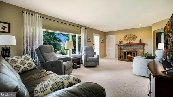 Chalfont, PA 18914,64 E HILLCREST AVE