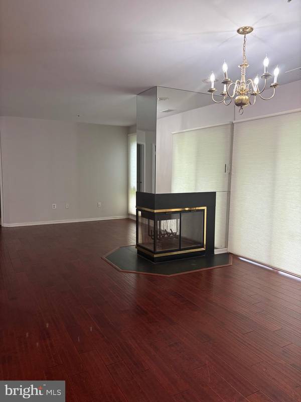 Ellicott City, MD 21042,5006 DORSEY HALL DR #A1