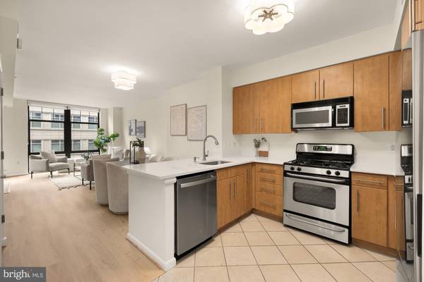 Arlington, VA 22201,1021 N GARFIELD ST #702