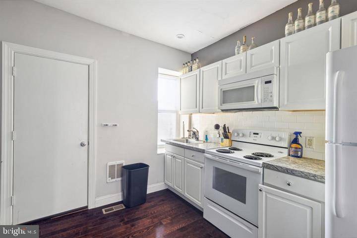 Philadelphia, PA 19144,6007 E WISTER ST
