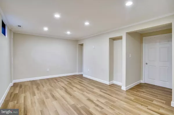 Crofton, MD 21114,1612 DRYDEN WAY