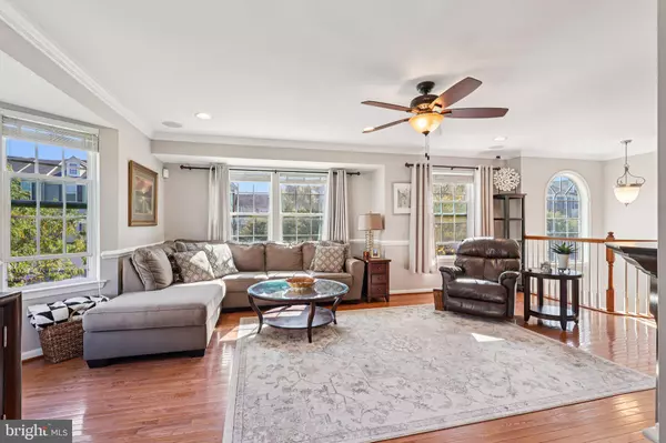 Cinnaminson, NJ 08077,121 HELEN DR