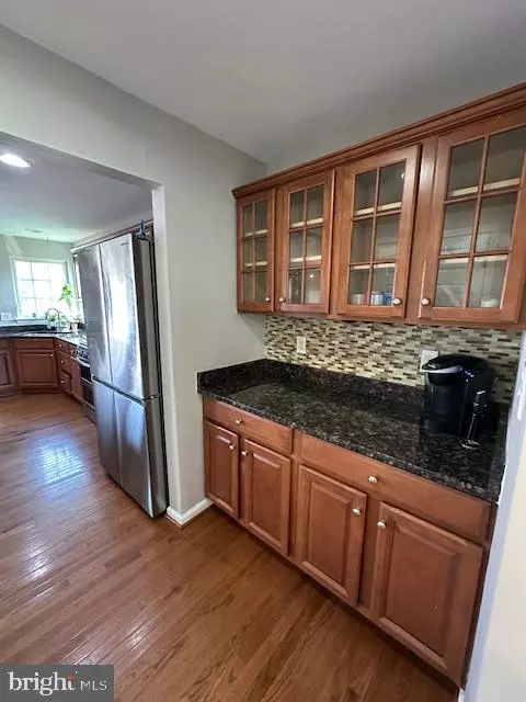 Cinnaminson, NJ 08077,121 HELEN DR