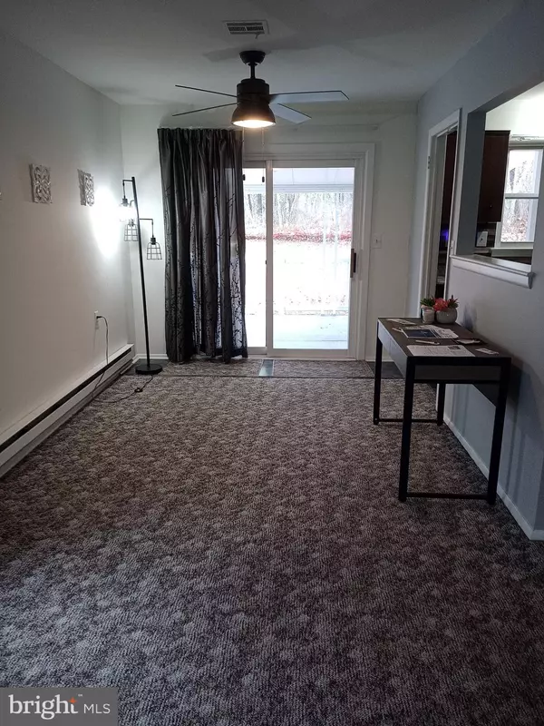 Southampton, NJ 08088,45 HUNTINGTON DR