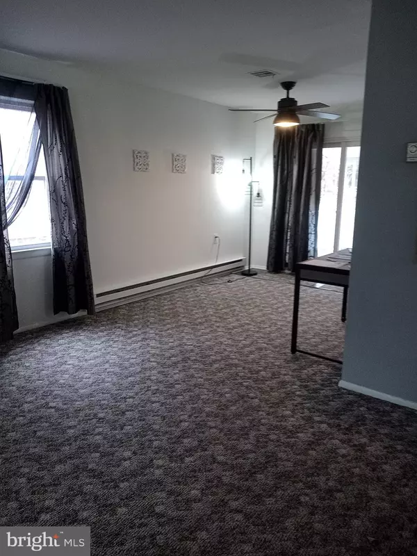 Southampton, NJ 08088,45 HUNTINGTON DR