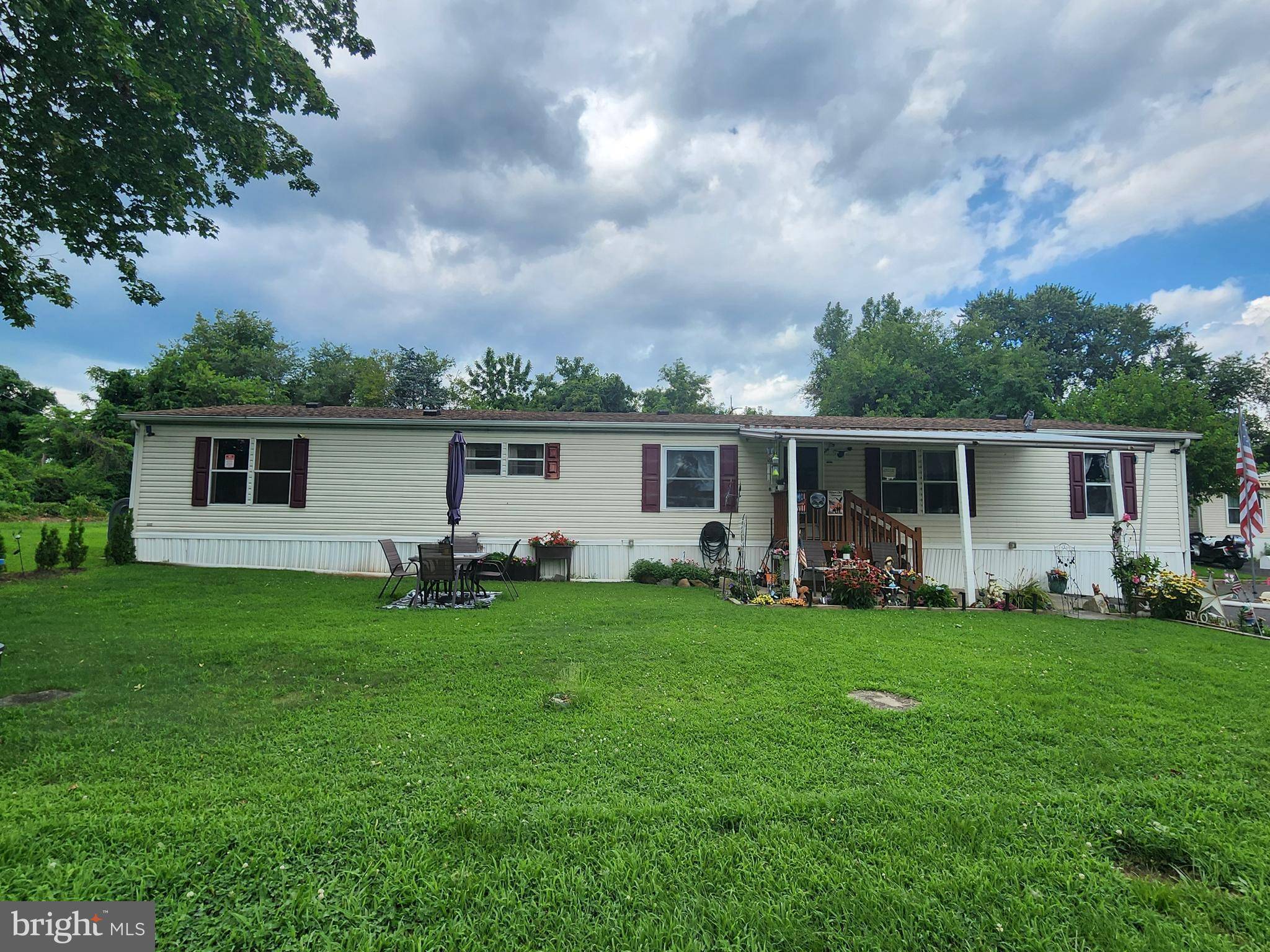 7400 HEWSON DR, Morrisville, PA 19067