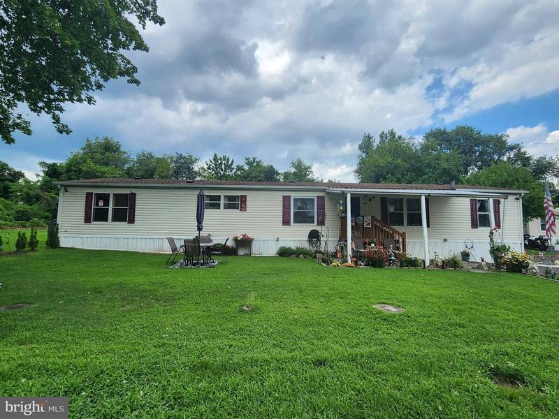 7400 HEWSON DR, Morrisville, PA 19067