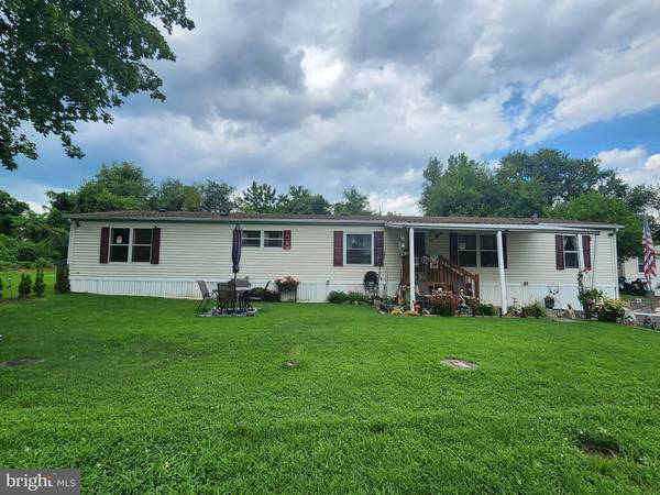7400 HEWSON DR, Morrisville, PA 19067