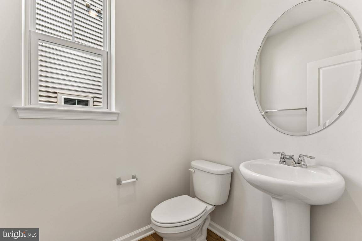 Waldorf, MD 20601,9809 STONEHAVEN CT
