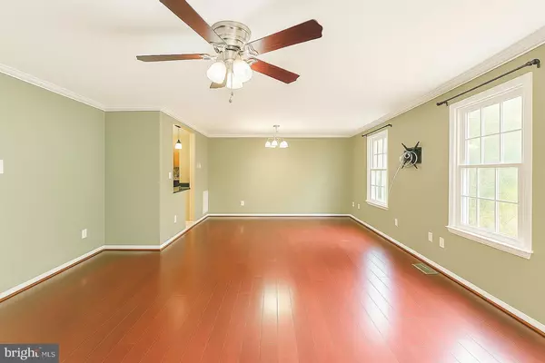 Lorton, VA 22079,8207 STATIONHOUSE CT