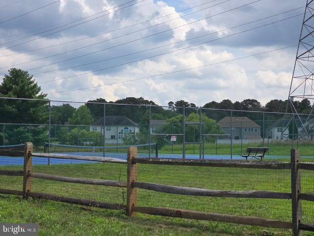 Sicklerville, NJ 08081,23 TAVERN LN
