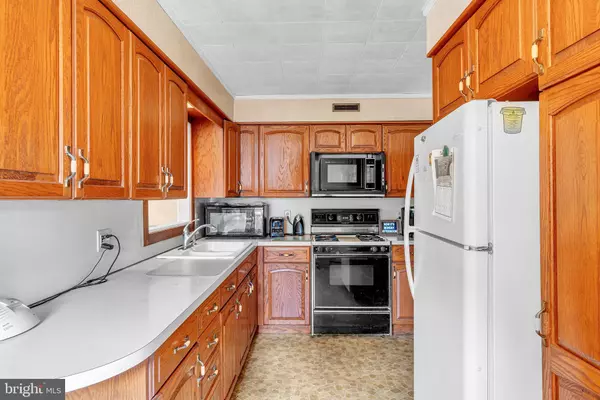 Trenton, NJ 08610,26 KENWOOD TER