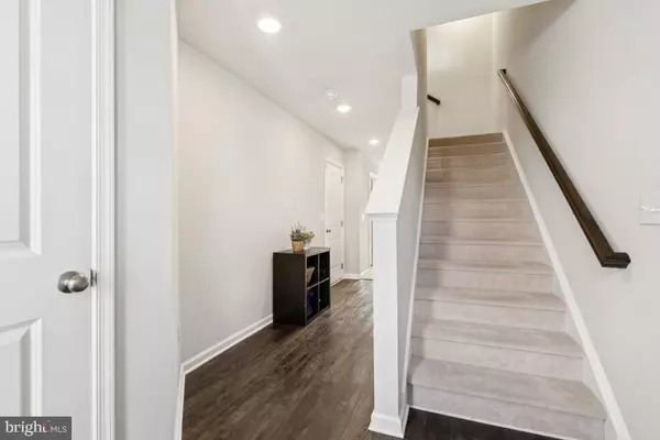 Mount Laurel, NJ 08054,16 NAPLES LN