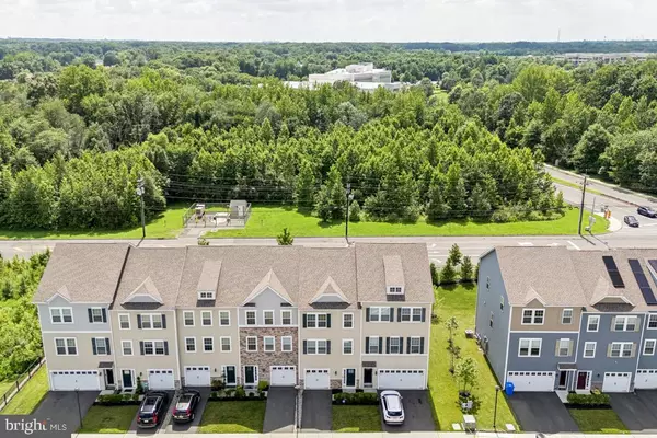 Mount Laurel, NJ 08054,16 NAPLES LN