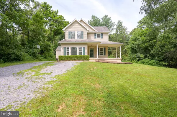 Falling Waters, WV 25419,148 VINCA LN