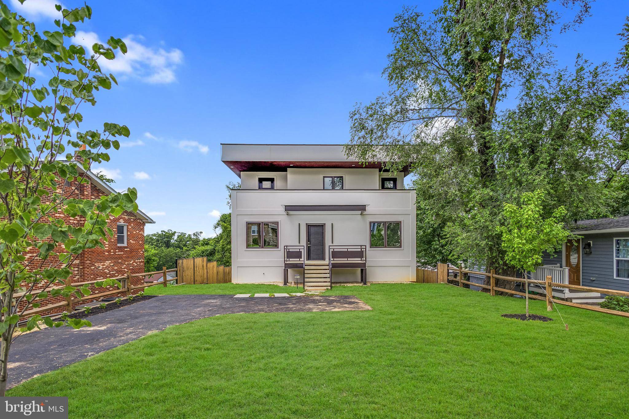 Capitol Heights, MD 20743,6214 L ST