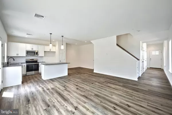 Harrisburg, PA 17112,7865 BRIARWOOD DR