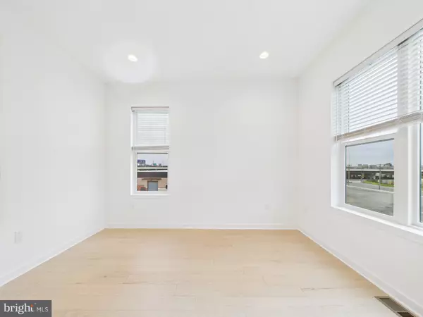 Philadelphia, PA 19125,3000 SUNRISE WALK