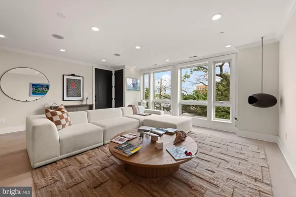 Washington, DC 20020,2305 NICHOLSON ST SE #402