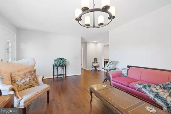 Gaithersburg, MD 20882,24900 SILVER CREST DR