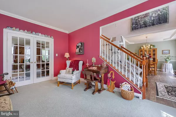 Wernersville, PA 19565,384 MOUNTAIN BLVD