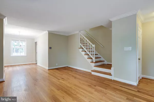 Arlington, VA 22206,4618 31ST RD S