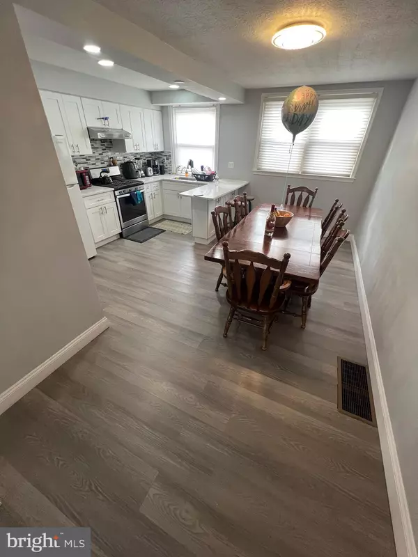 Philadelphia, PA 19135,6608 COTTAGE ST
