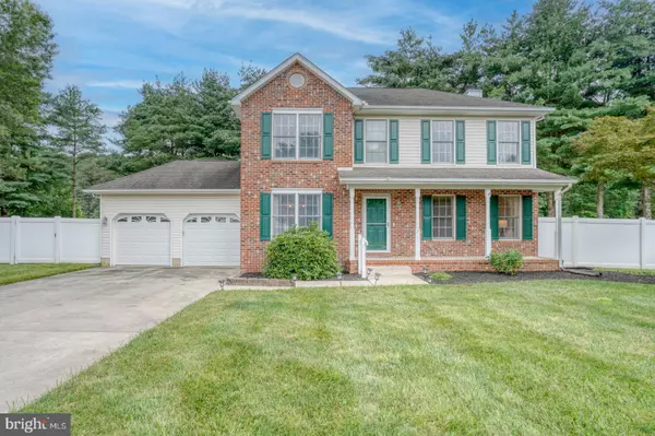 7 PIN OAK DR, Dover, DE 19904