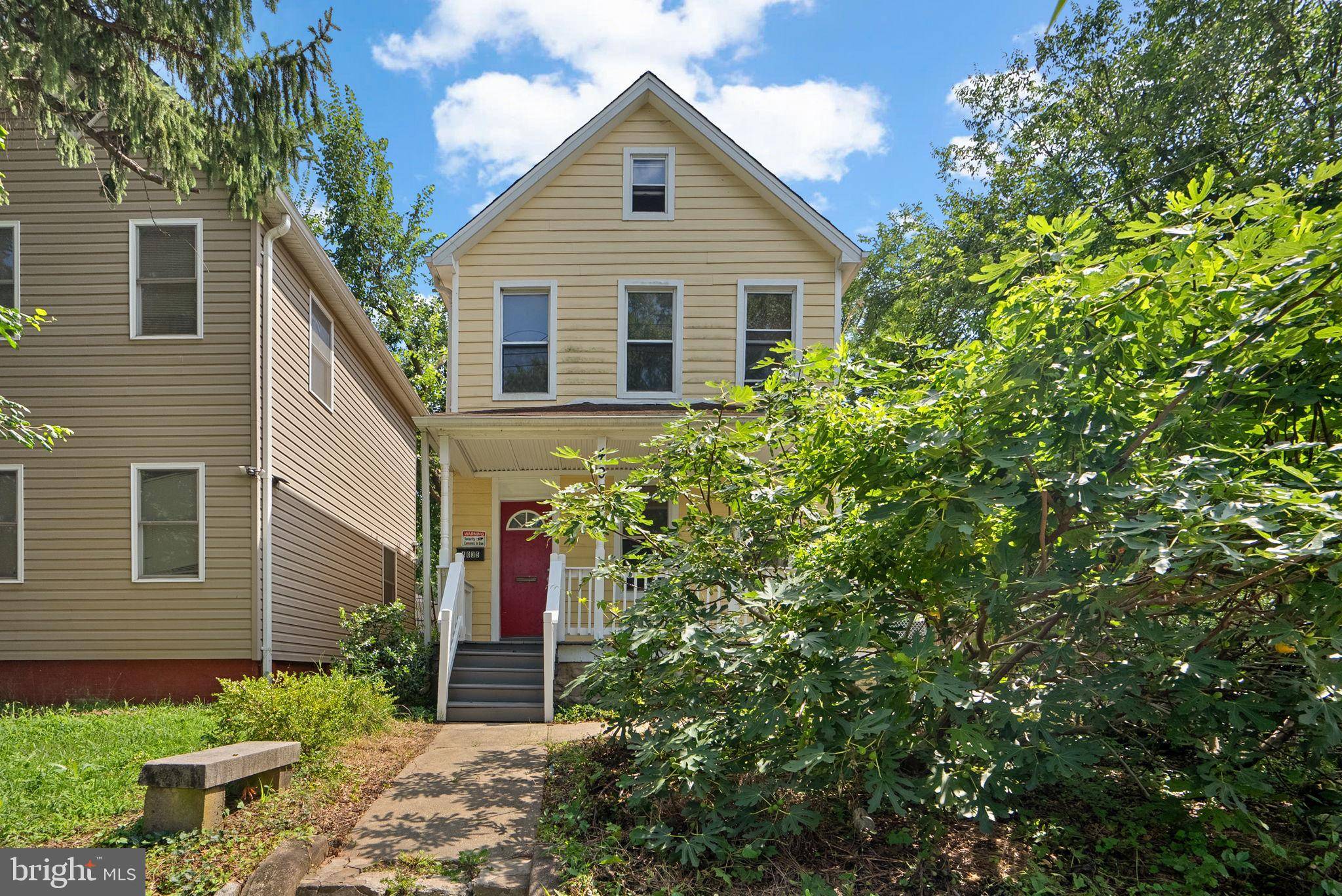 4035 GRANT ST NE, Washington, DC 20019