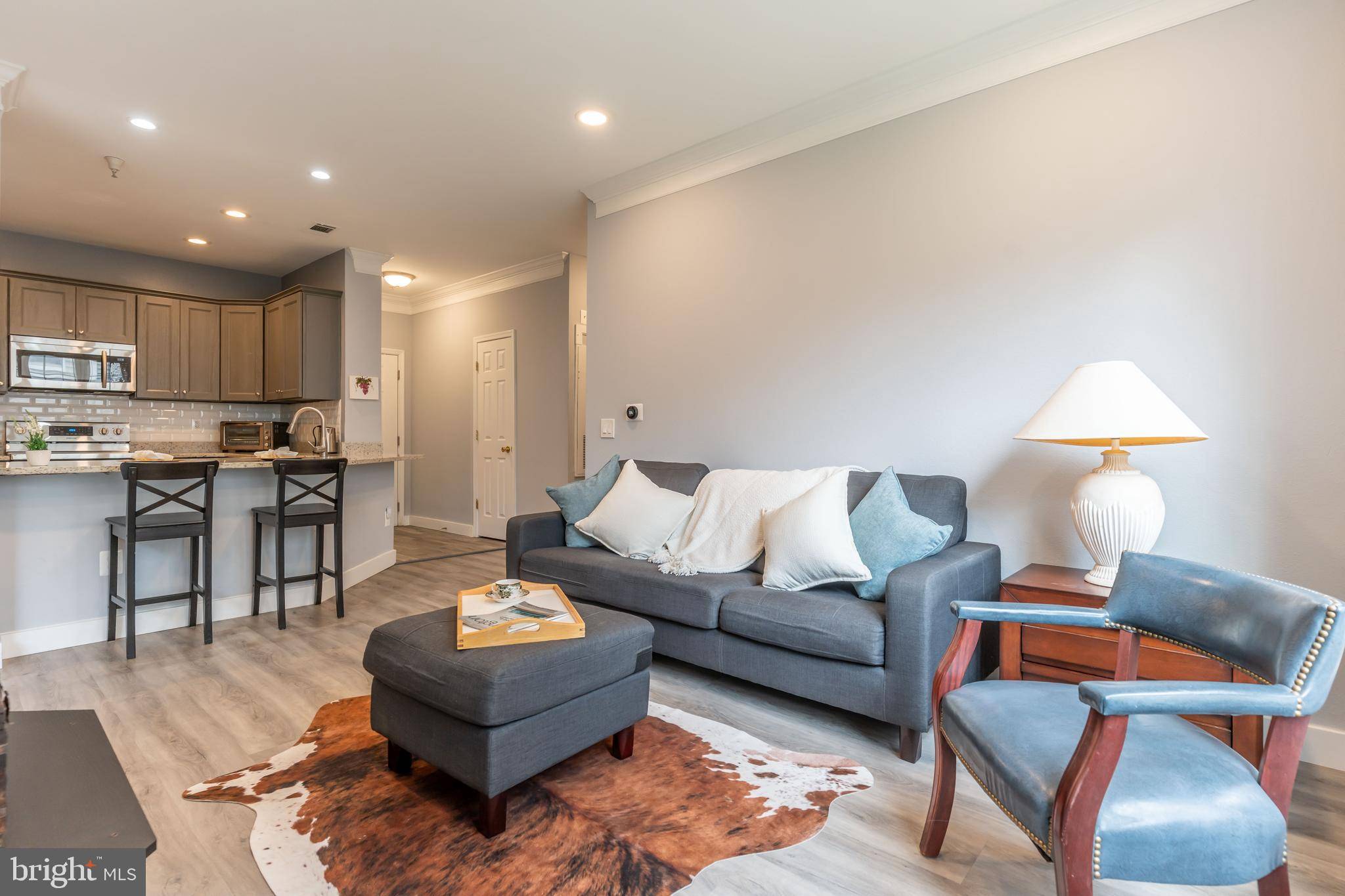 Mclean, VA 22102,1530 SPRING GATE DR #9121