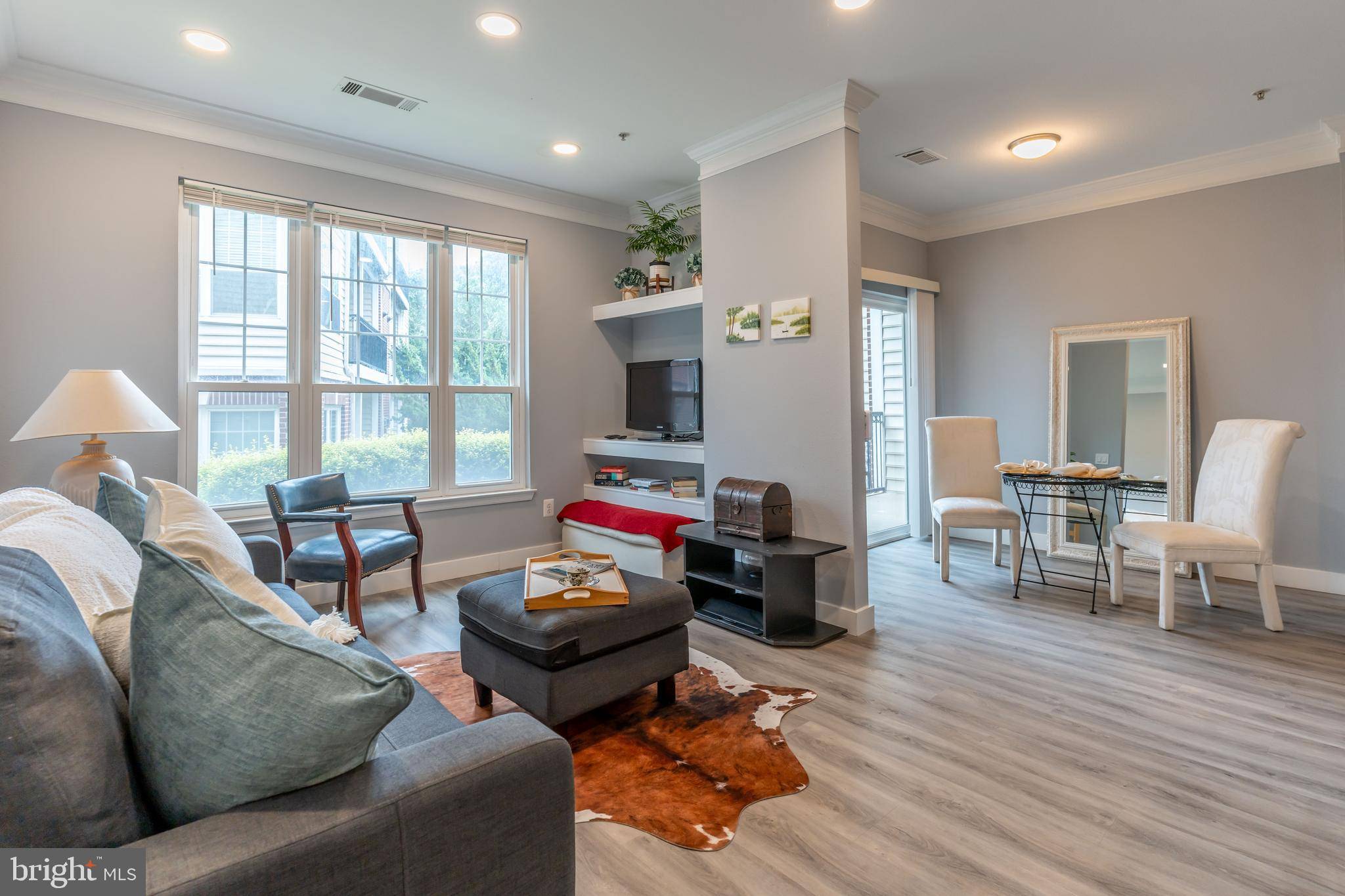 Mclean, VA 22102,1530 SPRING GATE DR #9121