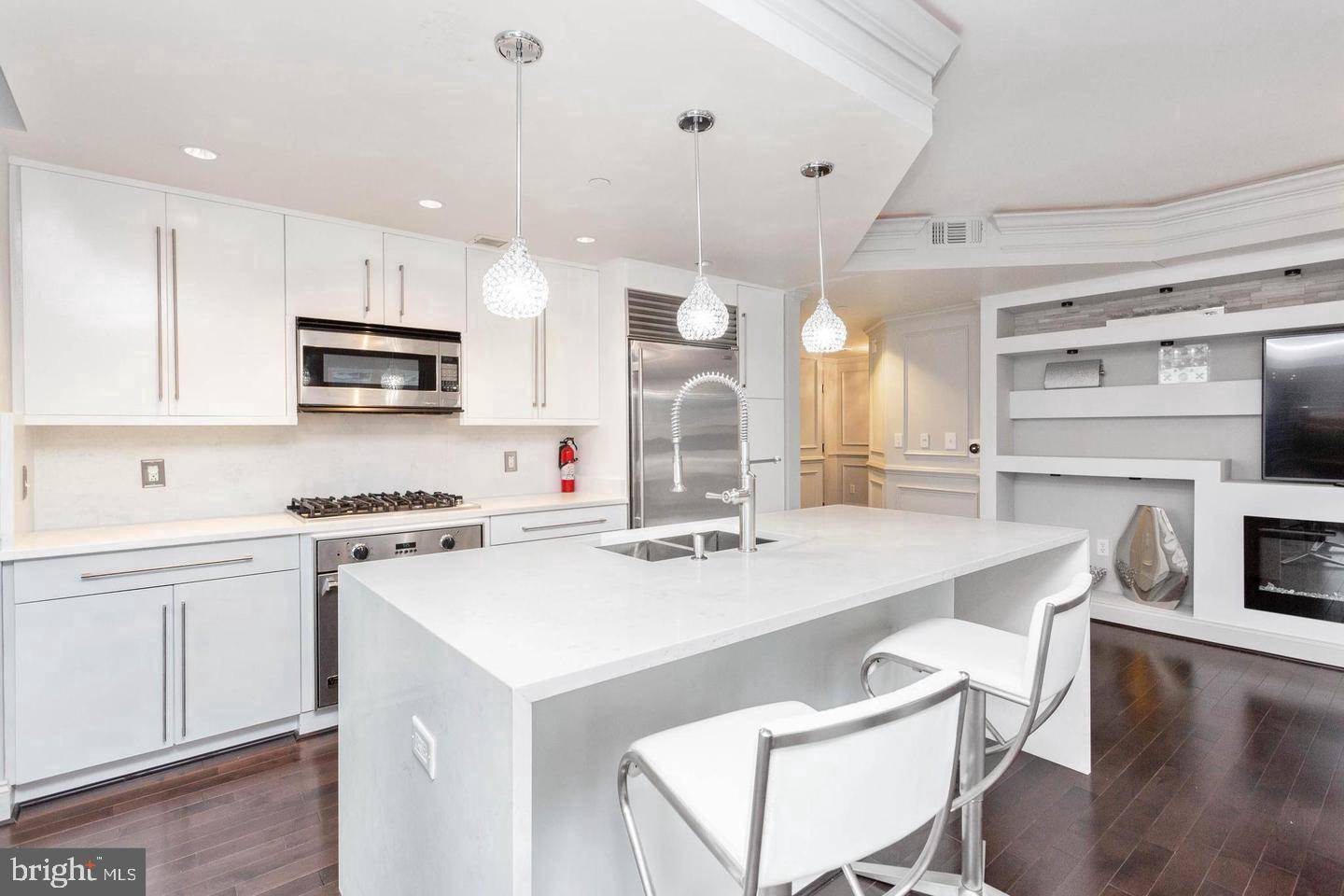 Arlington, VA 22209,1111 19TH ST N #1707