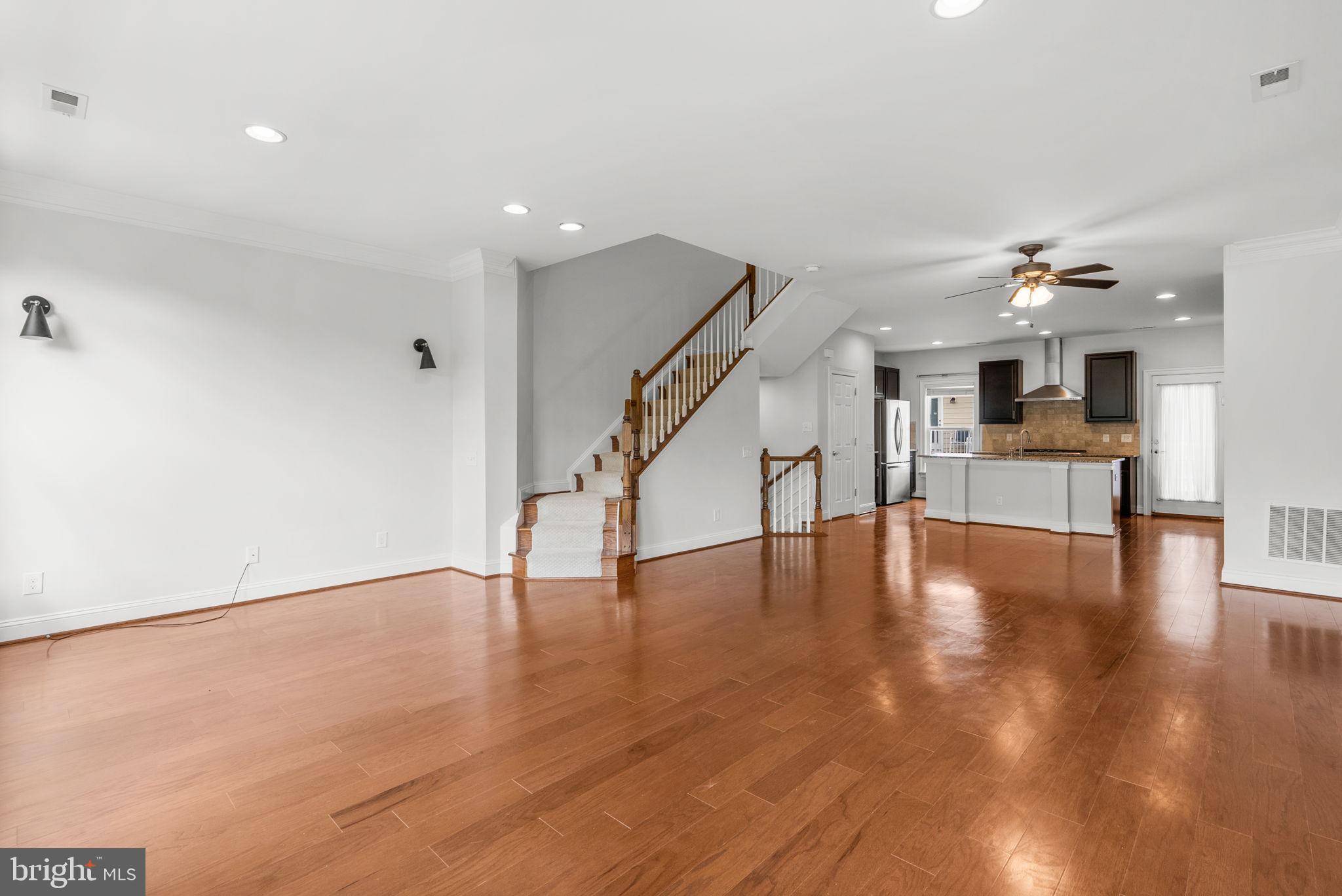 Fairfax, VA 22031,9655 PULLMAN PL