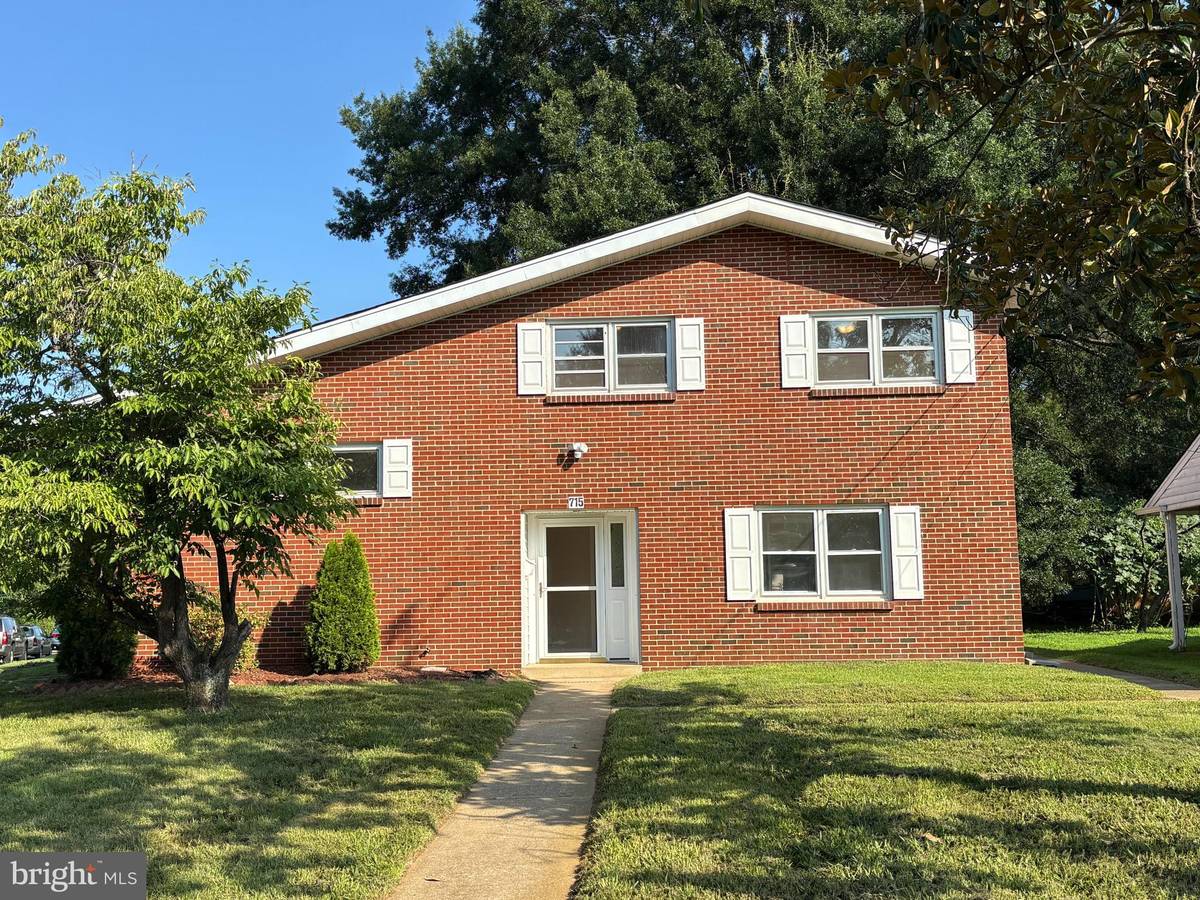 Fredericksburg, VA 22401,715 & 715 1/2 VIRGINIA AVE