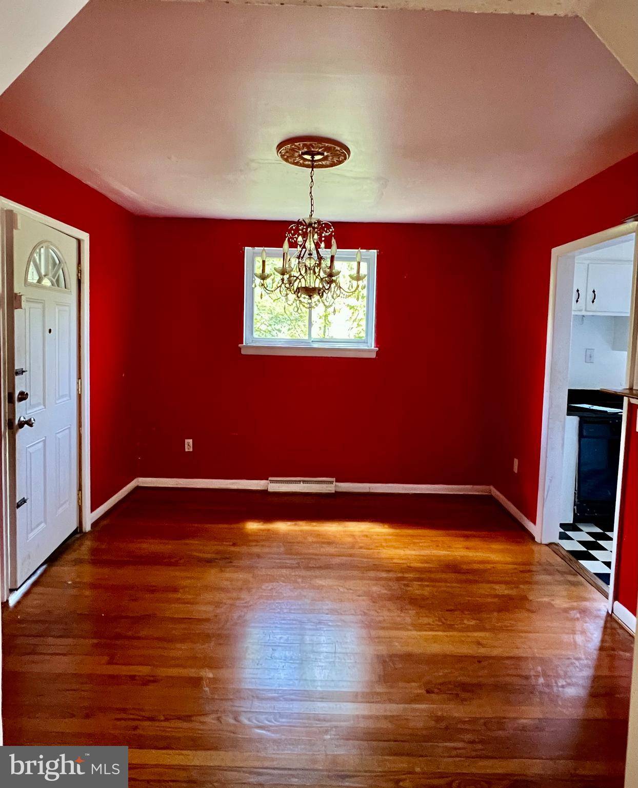 Suitland, MD 20746,5001 BRIDGEPORT DR