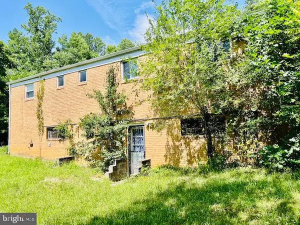 Suitland, MD 20746,5001 BRIDGEPORT DR