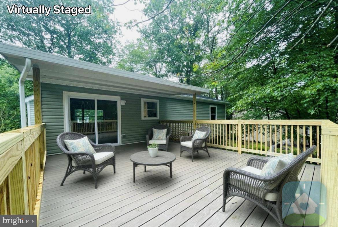 114 BREWSTER WAY, East Stroudsburg, PA 18301