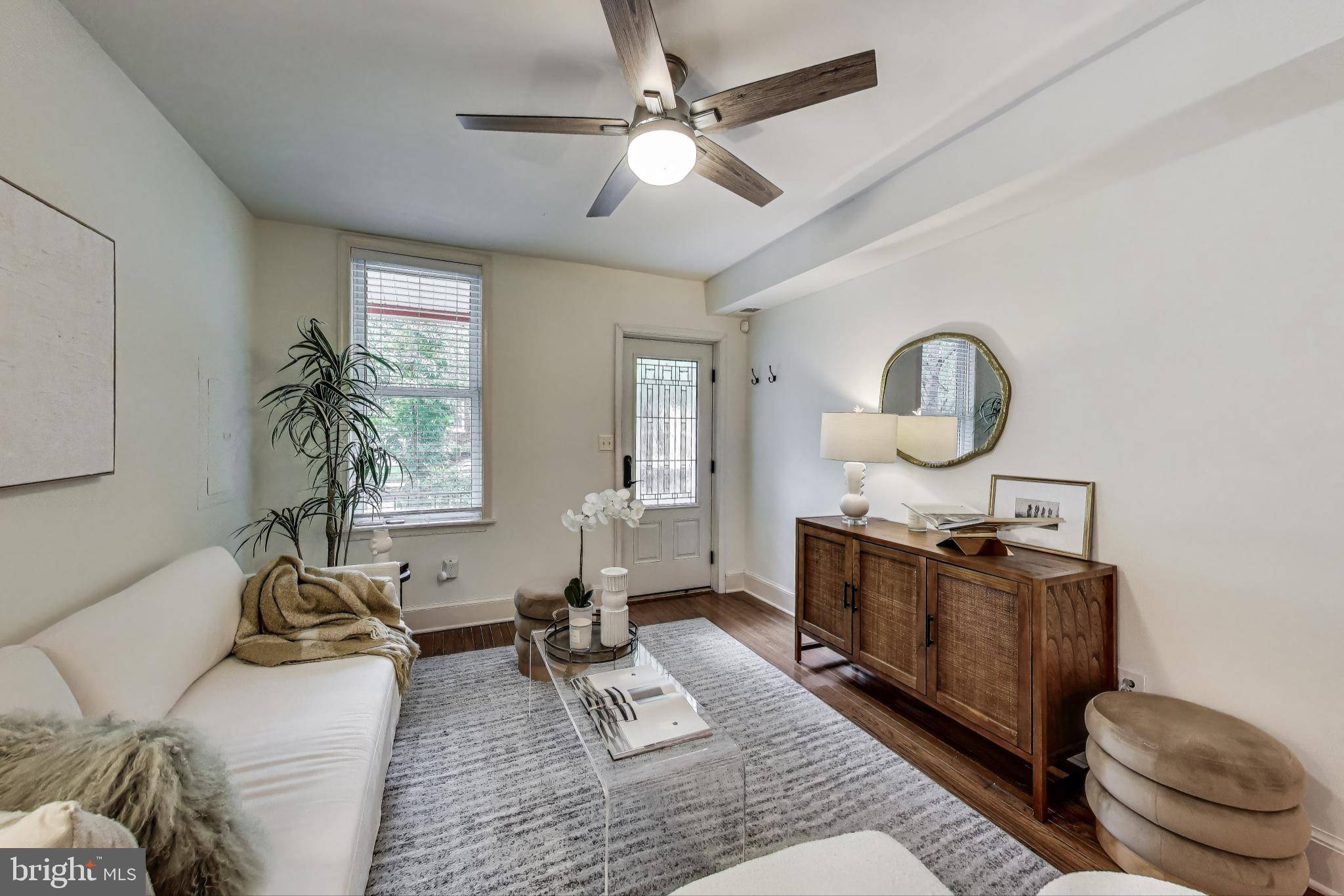 Washington, DC 20003,107 16TH ST SE