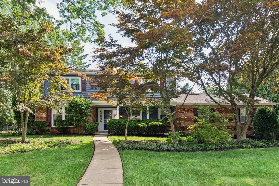 244 COACHLIGHT TER, Huntingdon Valley, PA 19006