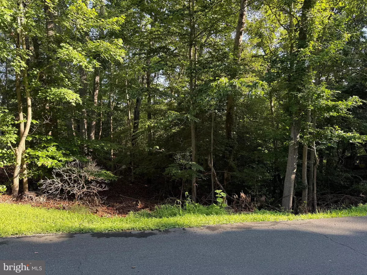 Lusby, MD 20657,291 RED CLOUD RD